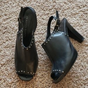 Black leather Franco Sarto heels